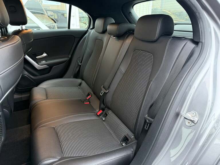 Mercedes A220