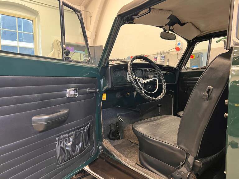 VW 1302