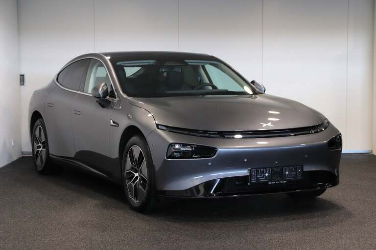 Xpeng P7