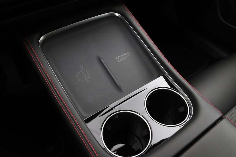 Xpeng P7