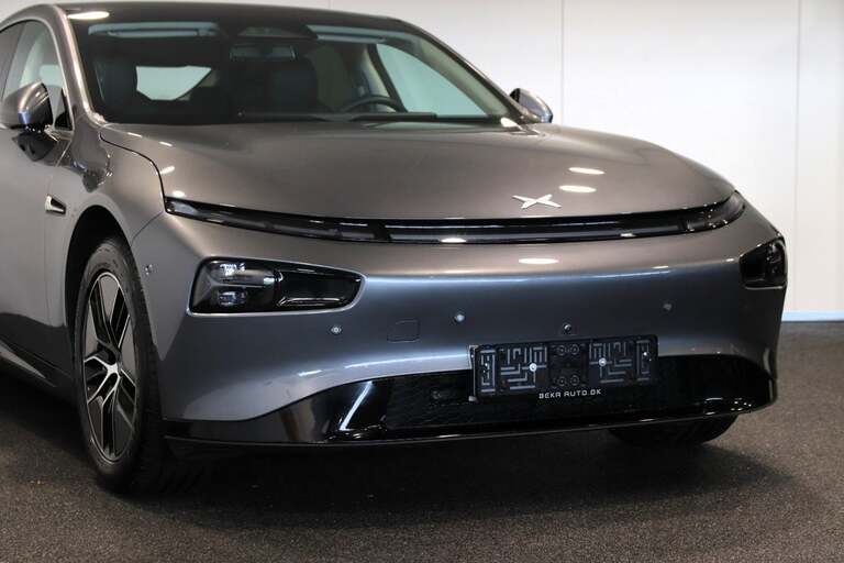 Xpeng P7