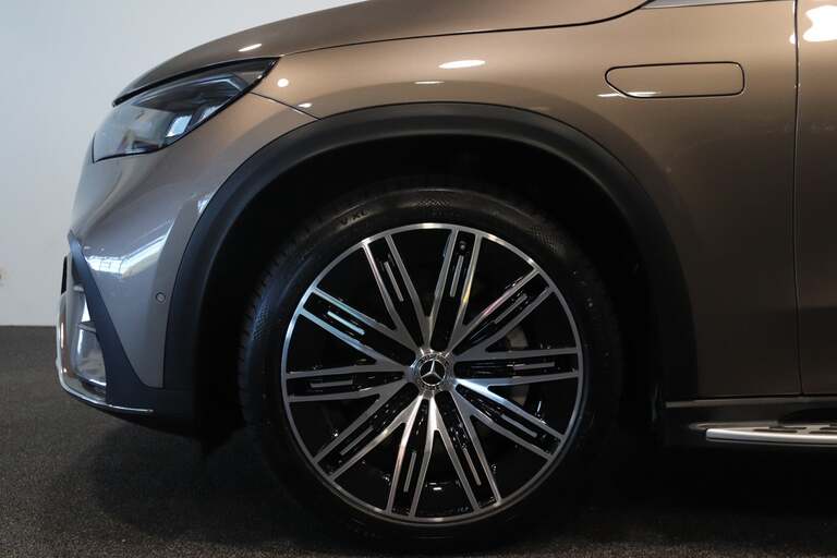 Mercedes EQE350 SUV