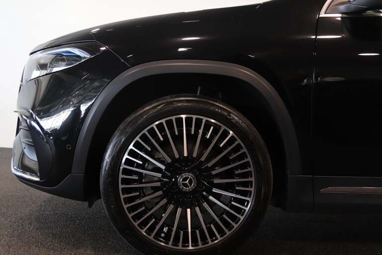 Mercedes EQA250