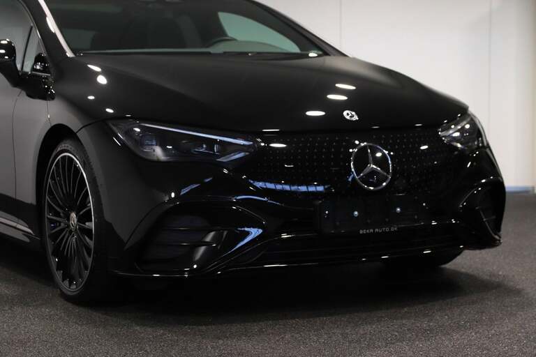 Mercedes EQE300