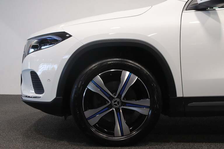 Mercedes EQA250