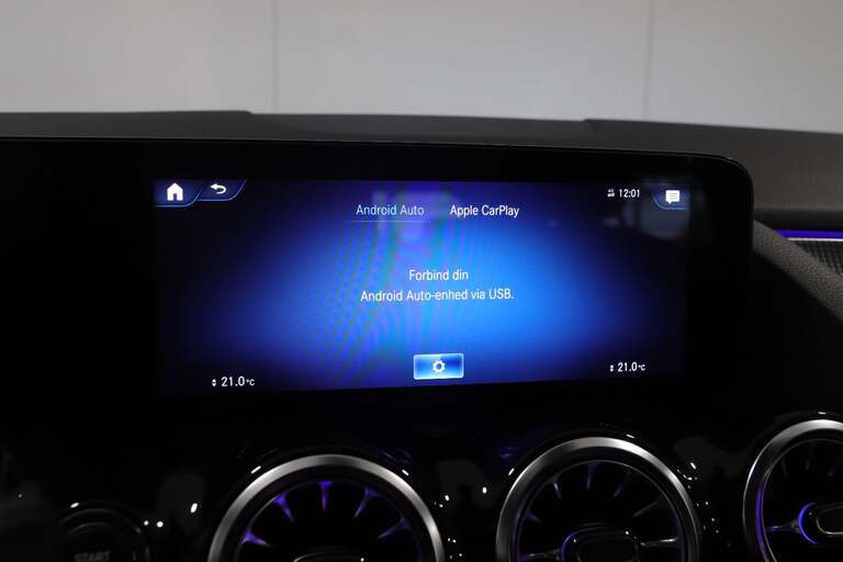 Mercedes EQA250