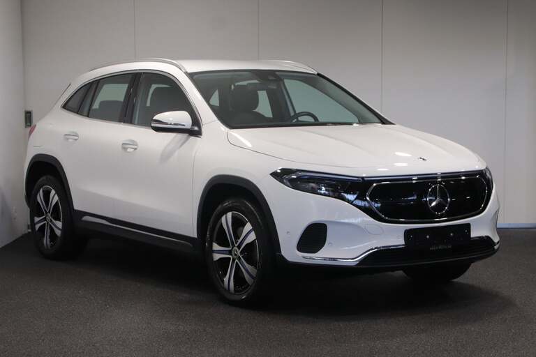 Mercedes EQA250