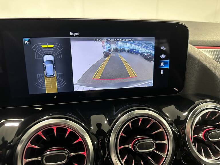 Mercedes EQA250