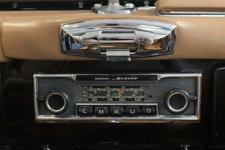 Mercedes 190 SL