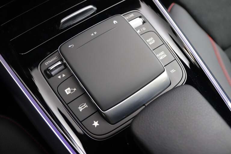 Mercedes EQA250+