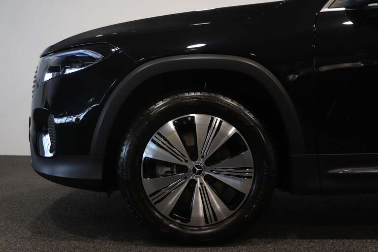Mercedes EQB300