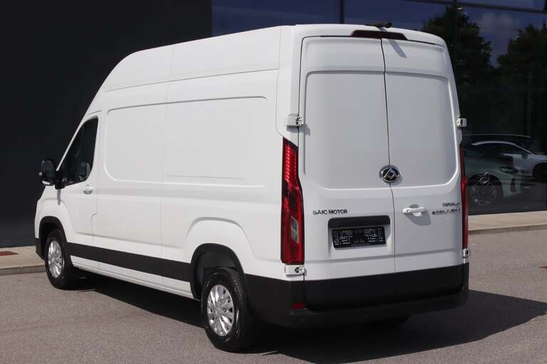 Maxus e-Deliver 9