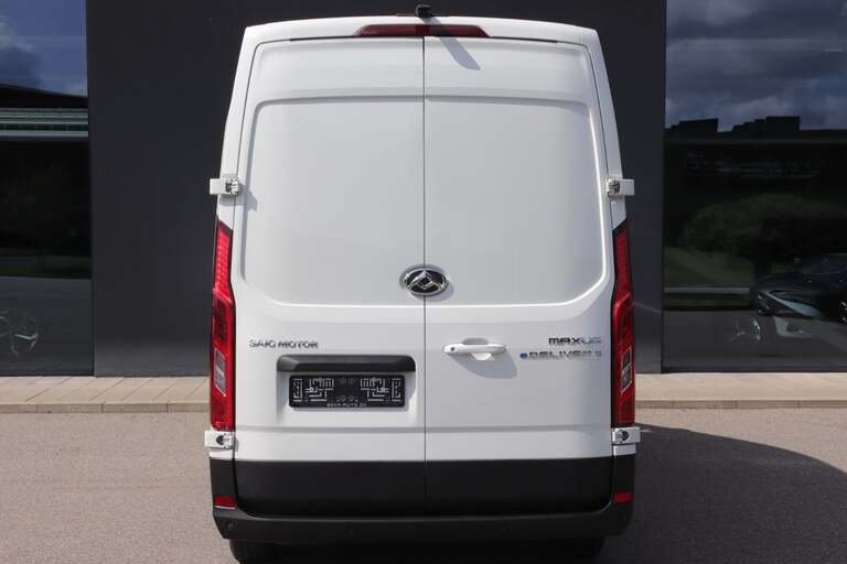 Maxus e-Deliver 9