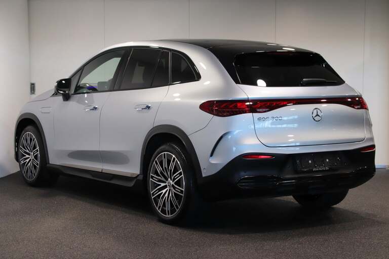 Mercedes EQE300 SUV