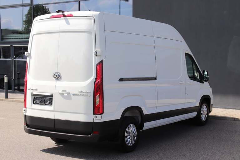 Maxus e-Deliver 9
