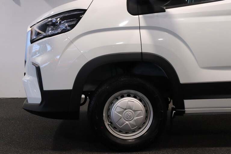 Maxus Deliver 9