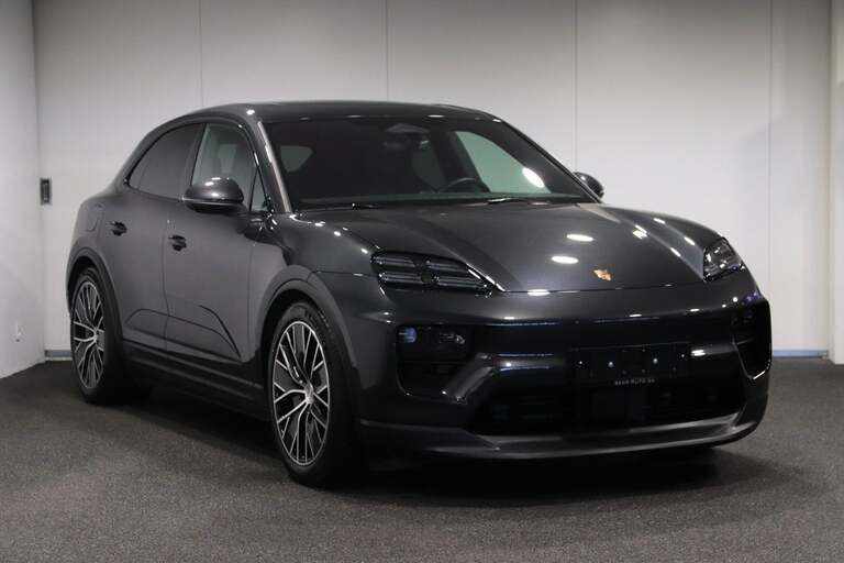 Porsche Macan 4