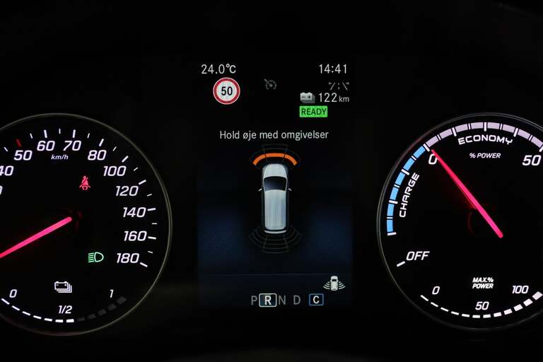 Mercedes EQT200