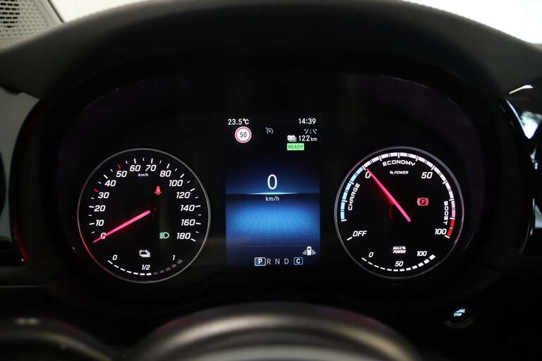 Mercedes EQT200