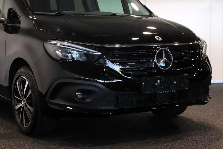 Mercedes EQT200