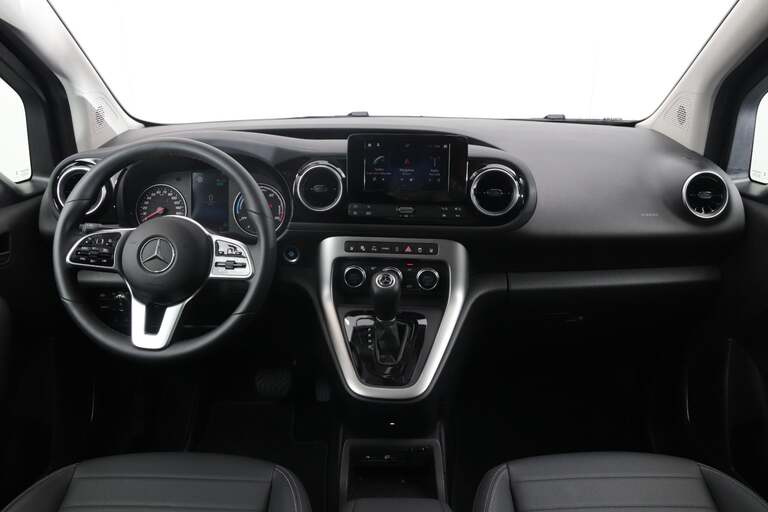 Mercedes EQT200