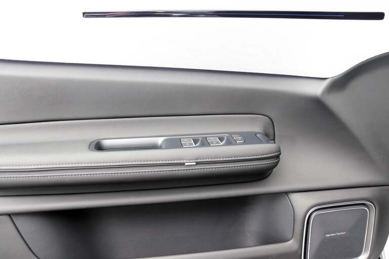 Polestar 4