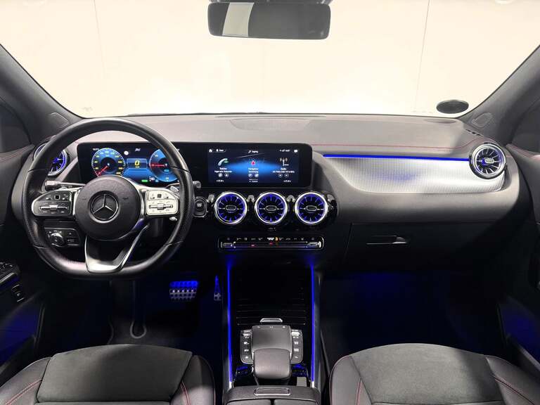 Mercedes EQA250