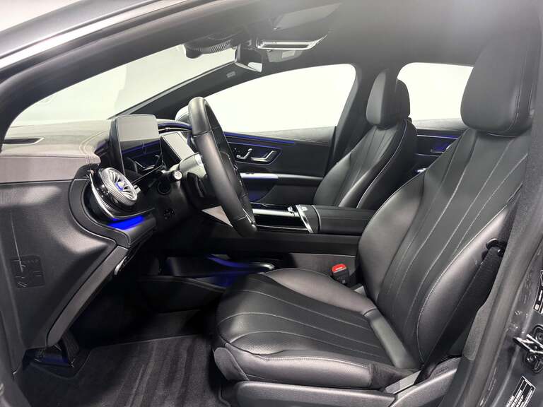 Mercedes EQE300