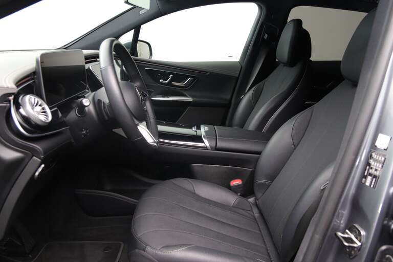 Mercedes EQE300 SUV