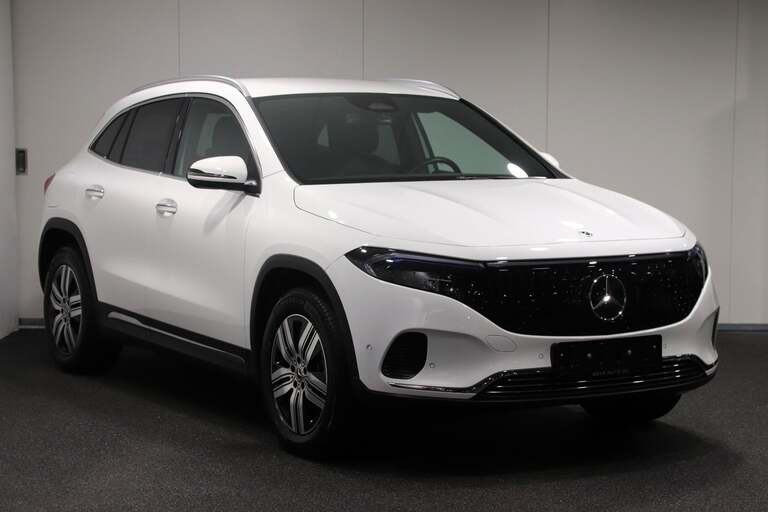 Mercedes EQA300