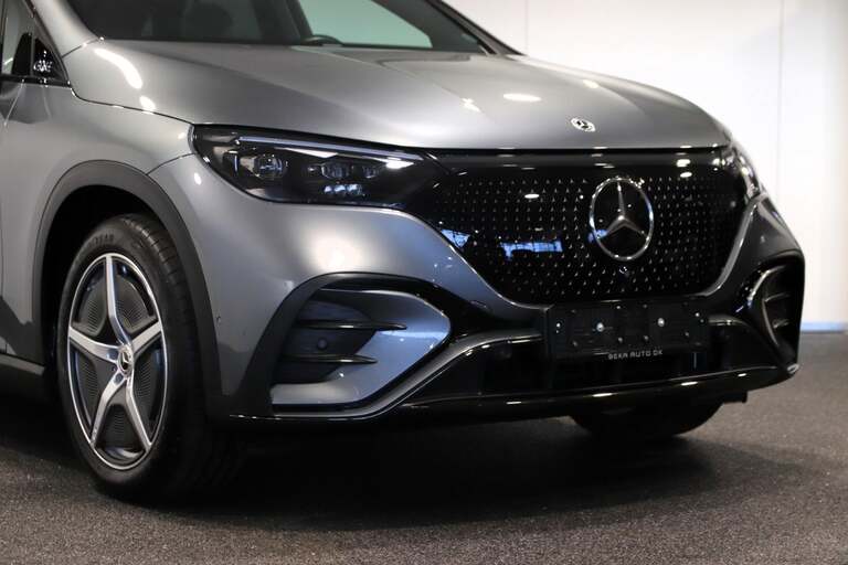 Mercedes EQE300 SUV