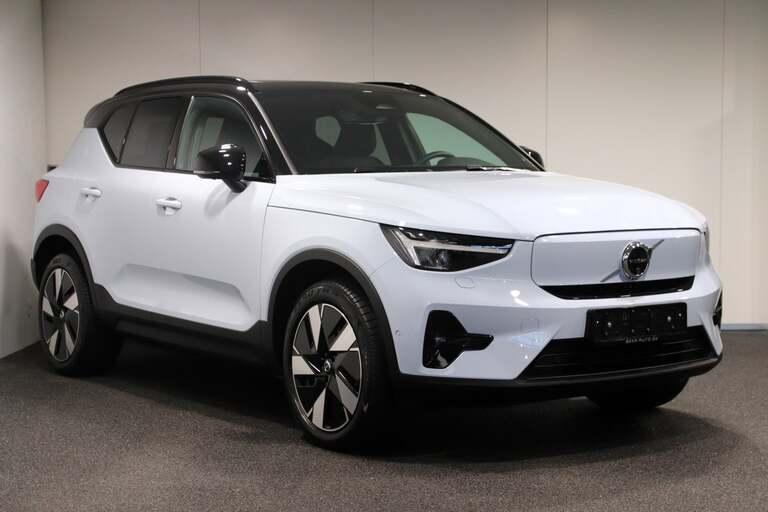 Volvo EX40