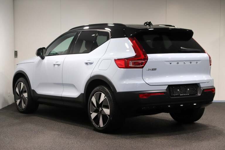Volvo EX40