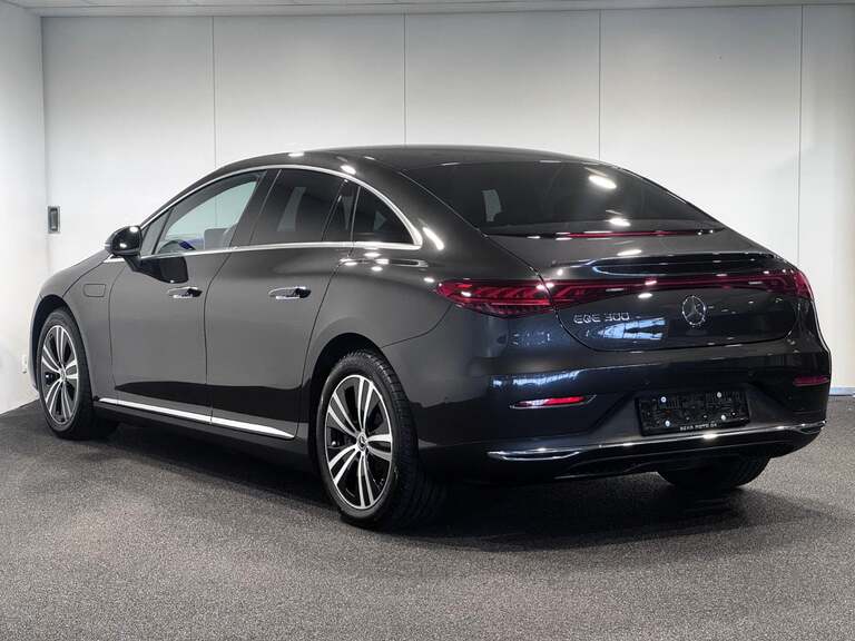 Mercedes EQE300