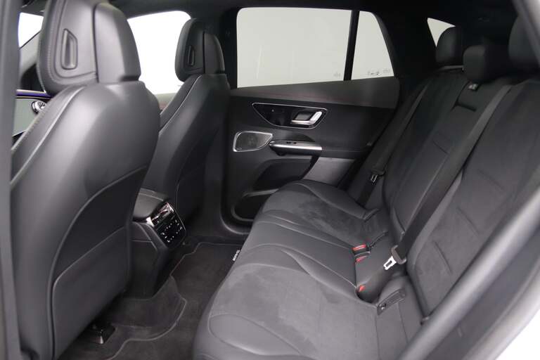Mercedes EQE300 SUV