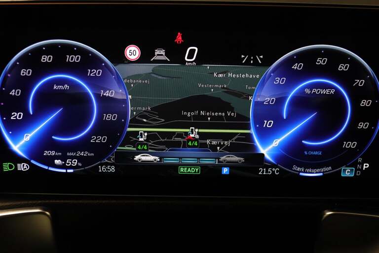 Mercedes EQB300