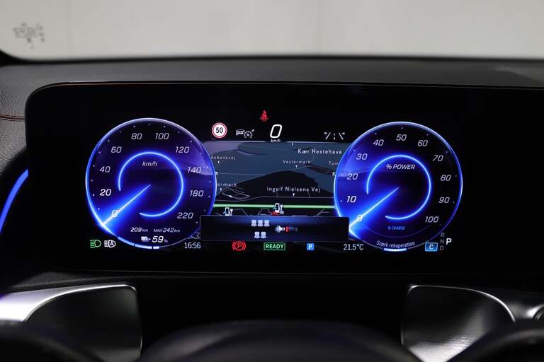 Mercedes EQB300