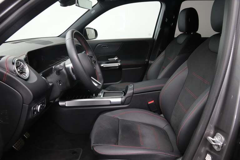 Mercedes EQB300