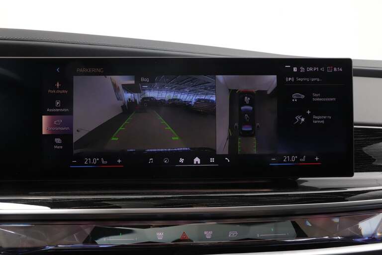 BMW i7