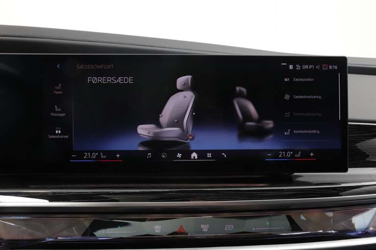 BMW i7