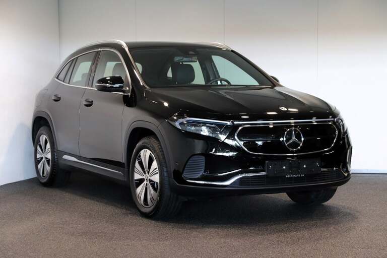 Mercedes EQA250