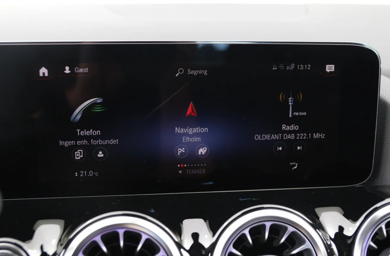 Mercedes EQA250