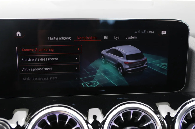 Mercedes EQA250
