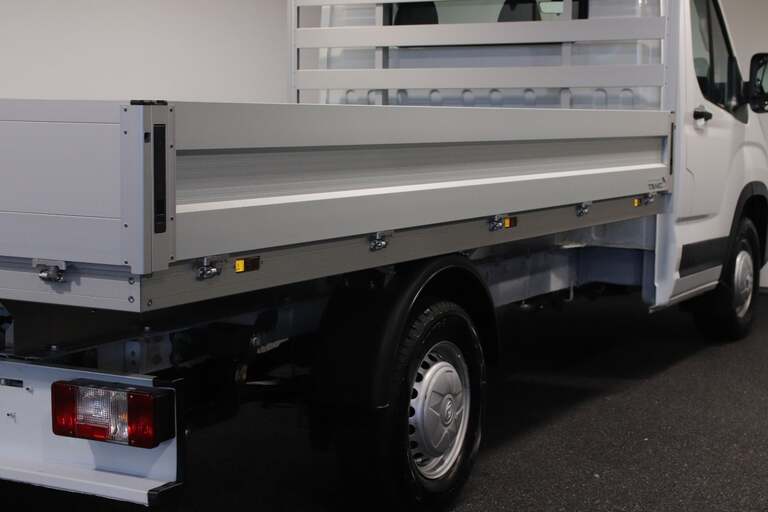 Maxus Deliver 9