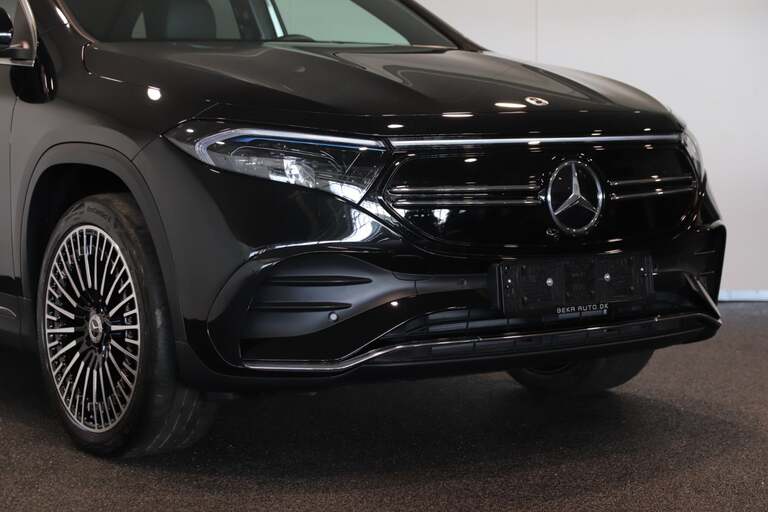 Mercedes EQA250