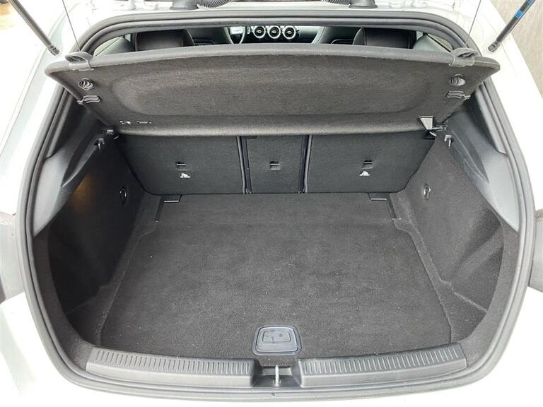 Mercedes-Benz A250