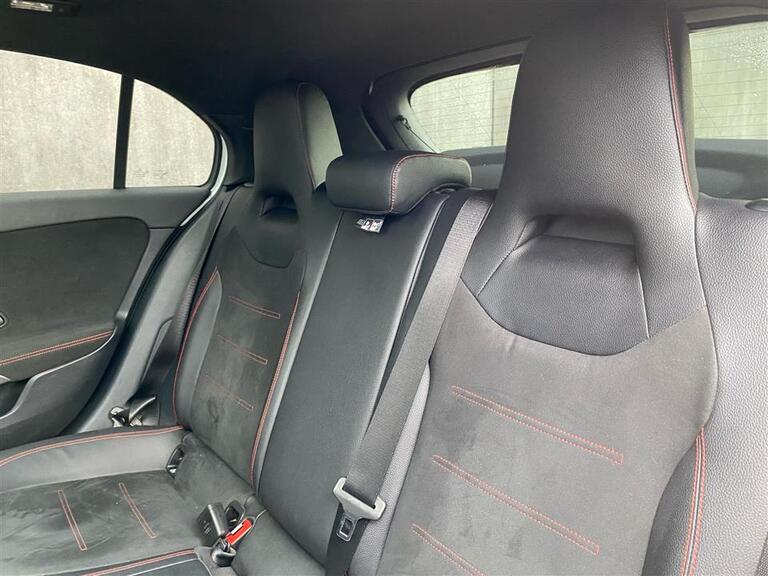 Mercedes-Benz A250