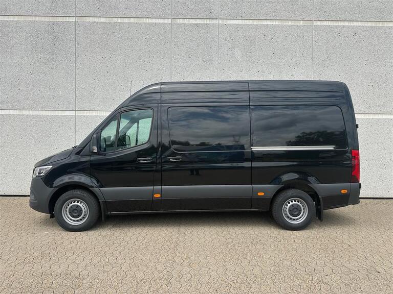 Mercedes-Benz Sprinter 317