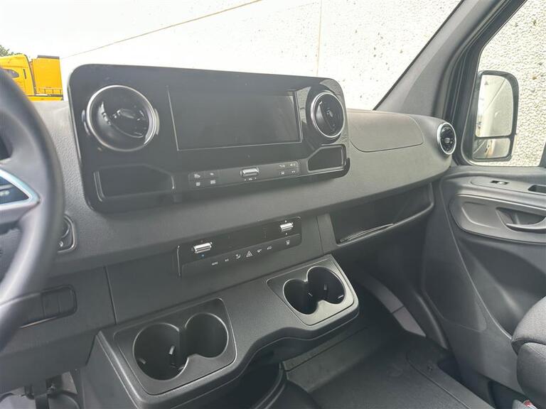 Mercedes-Benz Sprinter 317