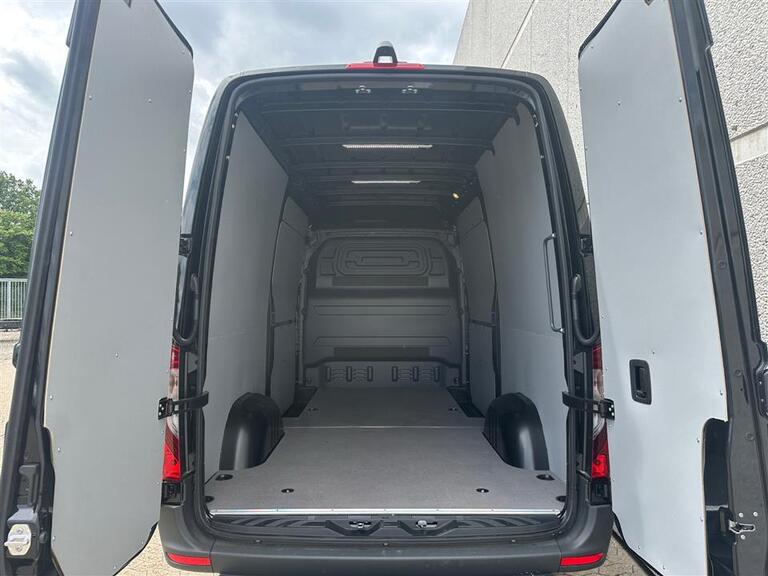 Mercedes-Benz Sprinter 317